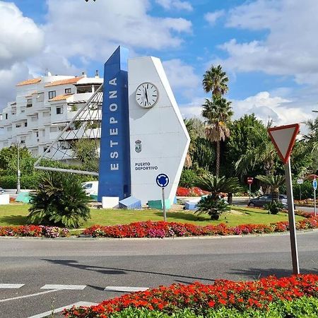 Estepona Port Beachside Apartment - Marina Bay المظهر الخارجي الصورة