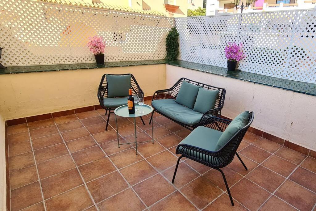 Estepona Port Beachside Apartment - Marina Bay المظهر الخارجي الصورة