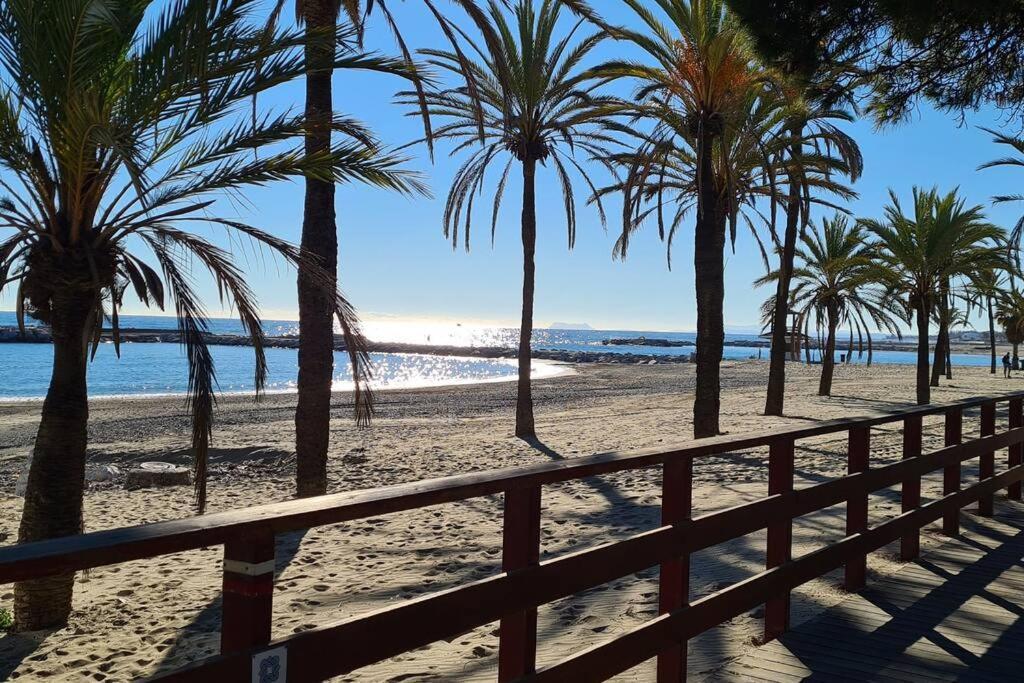 Estepona Port Beachside Apartment - Marina Bay المظهر الخارجي الصورة