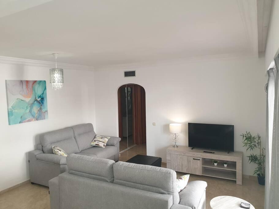 Estepona Port Beachside Apartment - Marina Bay المظهر الخارجي الصورة