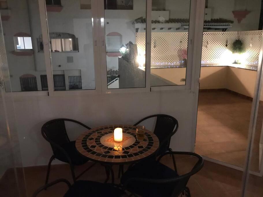 Estepona Port Beachside Apartment - Marina Bay المظهر الخارجي الصورة