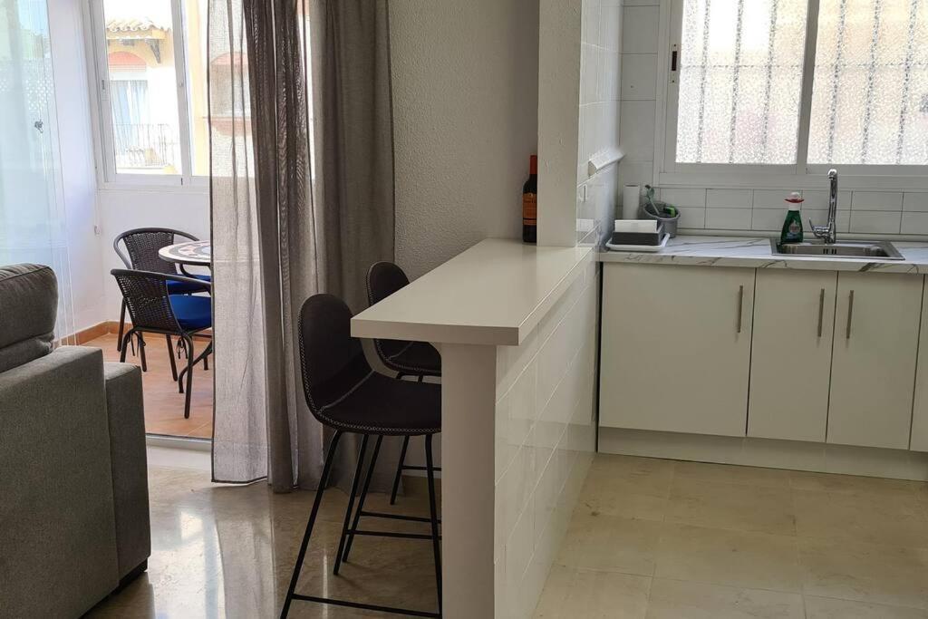 Estepona Port Beachside Apartment - Marina Bay المظهر الخارجي الصورة